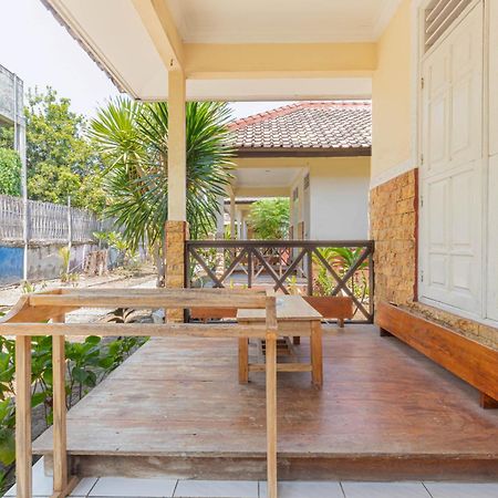 Homestay Lucu 2 吉利特拉旺安 外观 照片