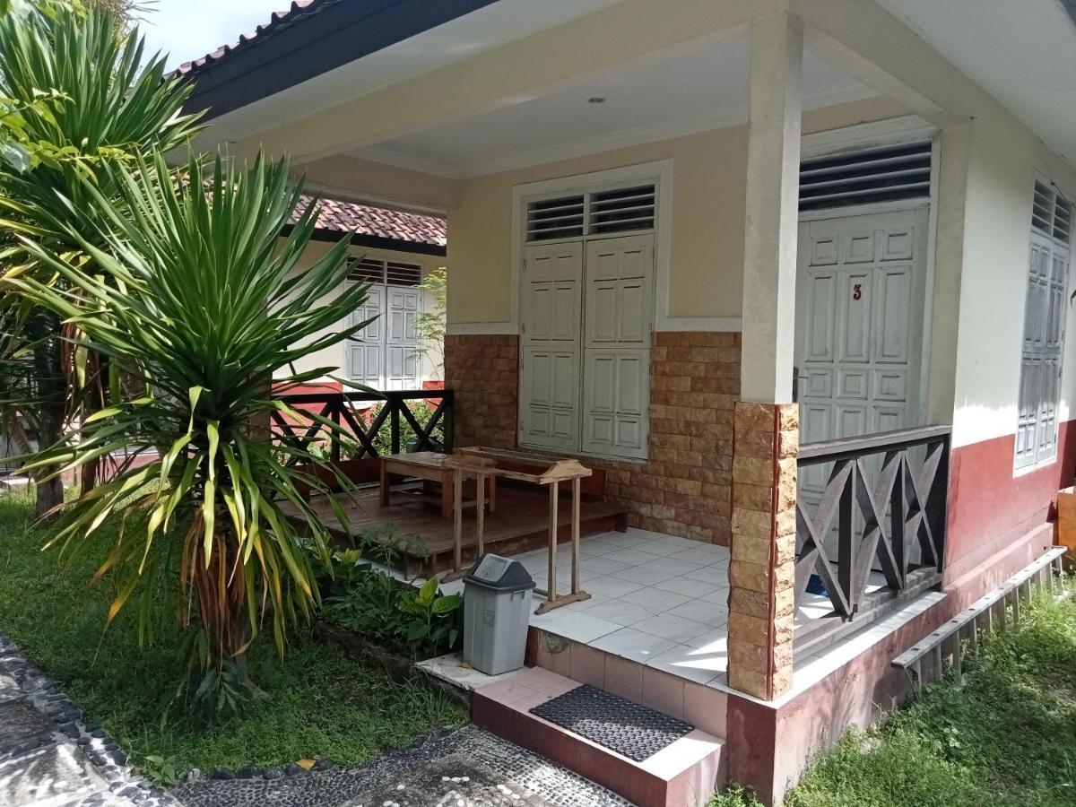 Homestay Lucu 2 吉利特拉旺安 外观 照片