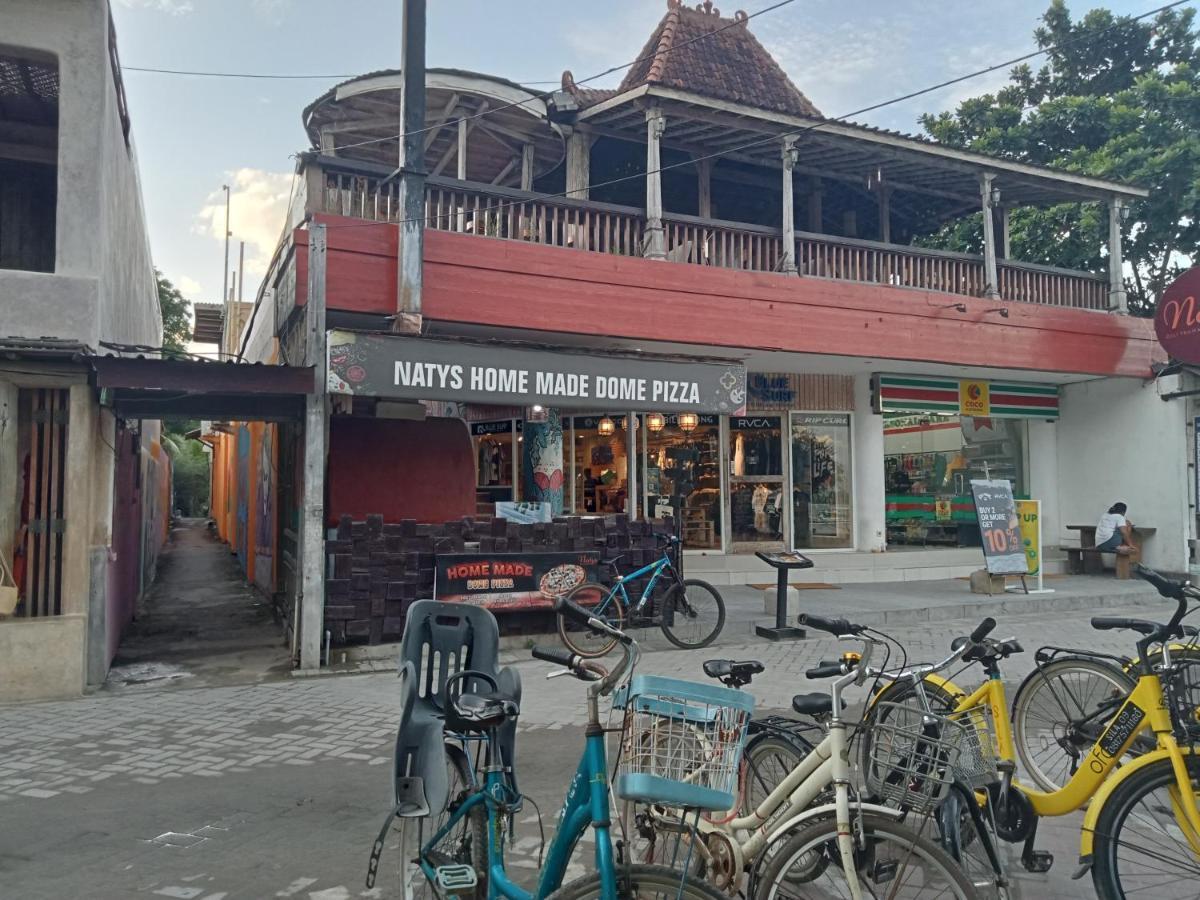 Homestay Lucu 2 吉利特拉旺安 外观 照片